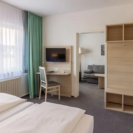 & Restaurant 5 Linden Отель Wickerode