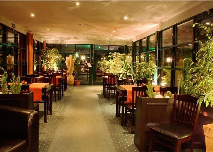 & Restaurant 5 Linden Wickerode