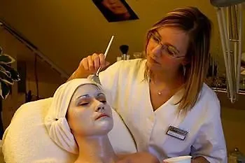 & Restaurant 5 Linden 3*