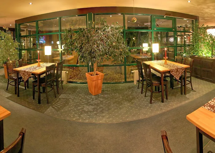 & Restaurant 5 Linden Wickerode