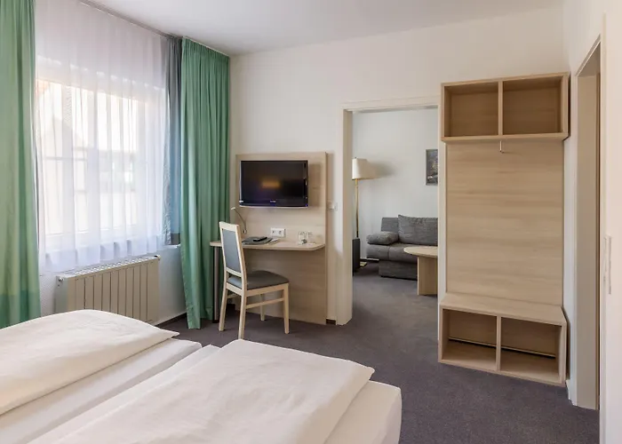 & Restaurant 5 Linden Hotel Wickerode