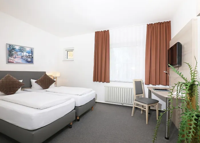 & Restaurant 5 Linden Hotel