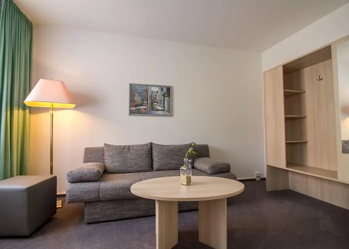 Hotel & Restaurant 5 Linden Wickerode