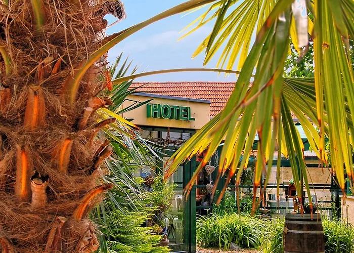 & Restaurant 5 Linden Отель